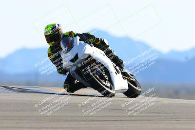 media/Jan-08-2022-SoCal Trackdays (Sat) [[1ec2777125]]/Turn 9 (125pm)/